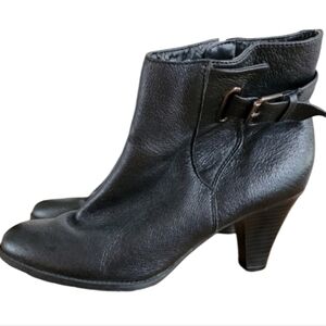 St. John's Bay Black Leather‎ Women's Ankle Boots 9M